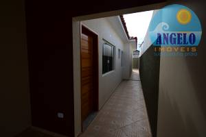 Casa para venda no bairro Jardim Peruibe em Peruíbe