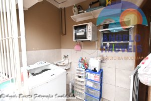 Casa com piscina á venda no bairro Ribamar em Peruíbe
