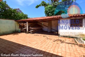 Casa á venda no bairro Barra de Jangada em Peruíbe