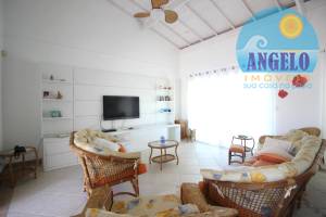 Casa para venda no bairro Oásis em Peruíbe, até 200 metros da praia