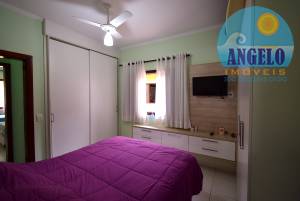 Casa para venda no bairro Imperador em Peruíbe, entre 400 e 800 metros da praia