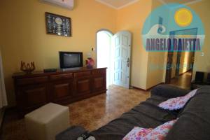 Casa á venda no bairro Oásis em Peruibe, á 200 metros da praia