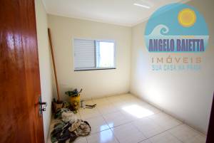 Casa á venda no bairro Stella Maris em Peruíbe com pagamento facilitado