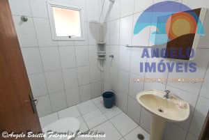 Casa á venda no bairro Antonio Novaes em Peruíbe