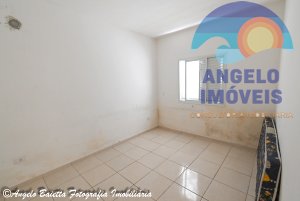 Casa á venda no bairro Antonio Novaes em Peruíbe