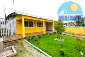 Casa á venda no bairro Cidade Nova Peruíbe em Peruíbe
