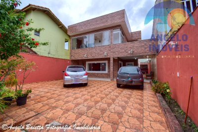 Casa em Peruíbe para venda