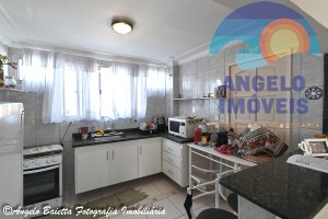 Apartamento á venda no bairro Centro em Peruíbe