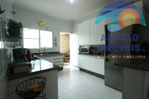 Casa lado praia com piscina á venda no bairro Tres Marias