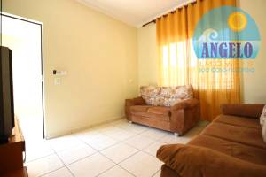 Casa para venda no bairro Jardim Marcia em Peruibe, entre 400 e 800 metros da praia