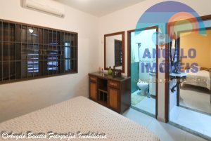 Casa lado praia á venda no bairro Oásis em Peruíbe