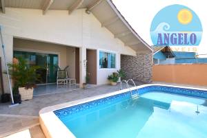 Casa terrea, piscina, 3 dormitótios, Jangada, á 200 metros da praia