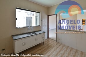 Casa á venda no bairro Arpoador em Peruíbe