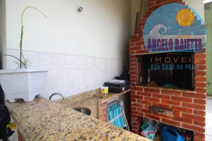 Casa á venda no bairro Continental em Peruíbe