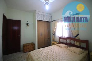 Casa á venda no bairro Continental em Peruíbe