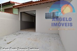 Casa para venda no bairro Jardim Peruibe em Peruibe