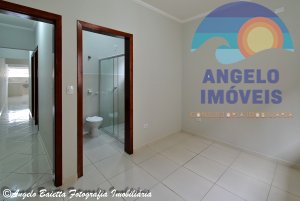 Casa para venda no bairro Jardim Peruibe em Peruibe
