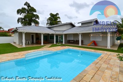 Casa em Peruíbe para venda