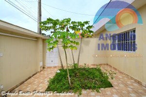 Casa á venda no bairro Cidade Nova Peruibe em Peruíbe