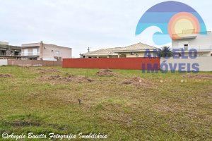 Terreno á venda no condomínio Bougainvillée IV em Peruíbe