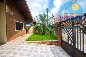 Casa á venda no bairro Tres Marias em Peruíbe