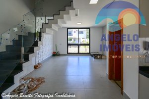 Sobrado para locação no Condomínio Bougainvillée IV