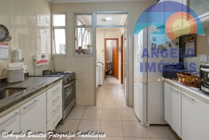 Apartamento lado praia á venda no bairro Samburá em Peruíbe