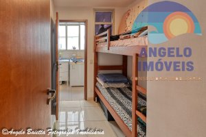 Apartamento lado praia á venda no bairro Samburá em Peruíbe