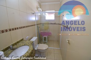Sobrado triplex á venda no bairro Cidade nova Peruíbe em Peruíbe