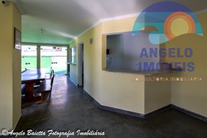 Apartamento lado praia á venda no bairro Belmira Novaes em Peruíbe
