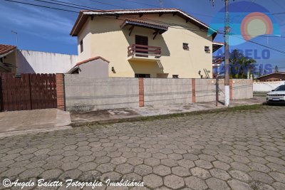 Casa em Peruíbe para venda
