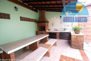 Casa lado praia para venda no bairro Arpoador em Peruibe
