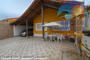 Casa á venda no bairro Tres Marias em Peruíbe