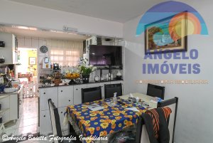 Casa á venda no bairro Tres Marias em Peruíbe
