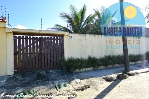 Terreno frente ao mar á venda no bairro Maria Helena Novaes em Peruíbe