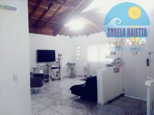 Casa à venda no condomínio São Luiz em Peruíbe.