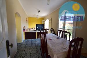 Casa á venda no bairro Turistico em Peruíbe á 800 metros da praia