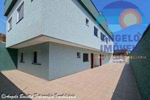 Apartamento á venda no bairro Belmira Novaes em Peruíbe