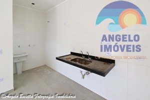 Apartamento á venda no bairro Belmira Novaes em Peruíbe