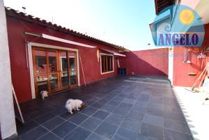 Casa para venda no bairro Maria Helena Novaes em Peruíbe, entre 200 e 400 metros da praia