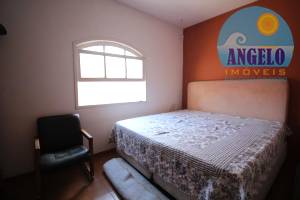 Casa á venda no bairro Jardim Marcia em Peruíbe