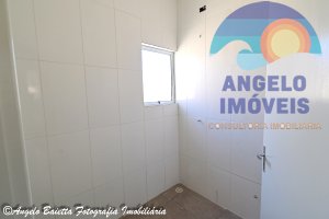 Casa á venda no bairro Antonio Novaes em Peruíbe