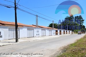 Casa á venda no bairro Antonio Novaes em Peruíbe