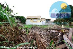 Terreno lado praia á venda no bairro Imperador em Peruíbe