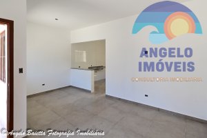 Casa á venda no bairro Antonio Novaes em Peruíbe