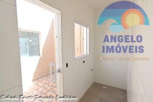 Casa á venda no bairro Antonio Novaes em Peruíbe