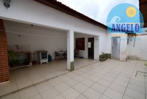 Casa para venda no bairro Tres Marias em Peruibe, entre 400 e 800 metros da praia