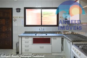 Casa lado praia á venda no bairro Ribamar em Peruíbe