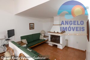 Casa lado praia com 4 dormitórios, 2 lotes, no bairro Florida em Peruíbe