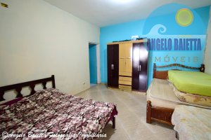 Casa á venda no bairro Ribamar em Peruíbe